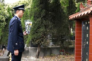 Ảnh vui hôm nay: Tiểu tướng Việt Nam 19 tuổi dẫn đầu phá Nhật Bản, đội tuyển quốc gia 69 tuổi không ai có thể thay thế